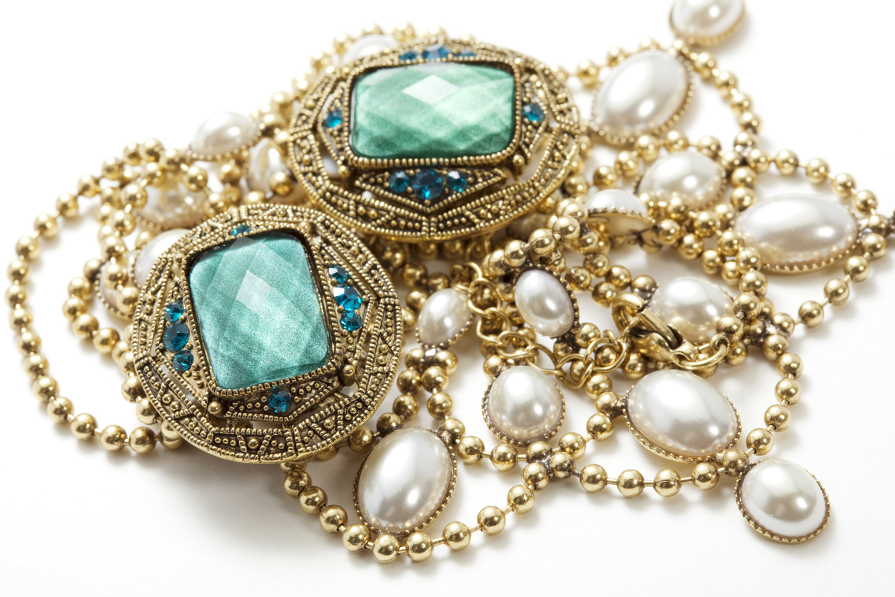 Vintage jewelers deals